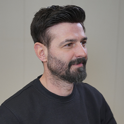 Lace Men’s Toupee: Light, Natural, and Easy to Wear